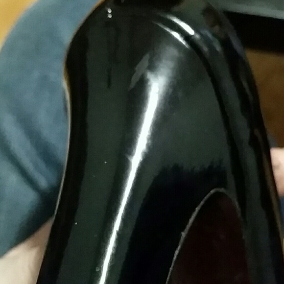 Cole Haan Patent Leather Top Stitched Heels - Picture 7 of 7